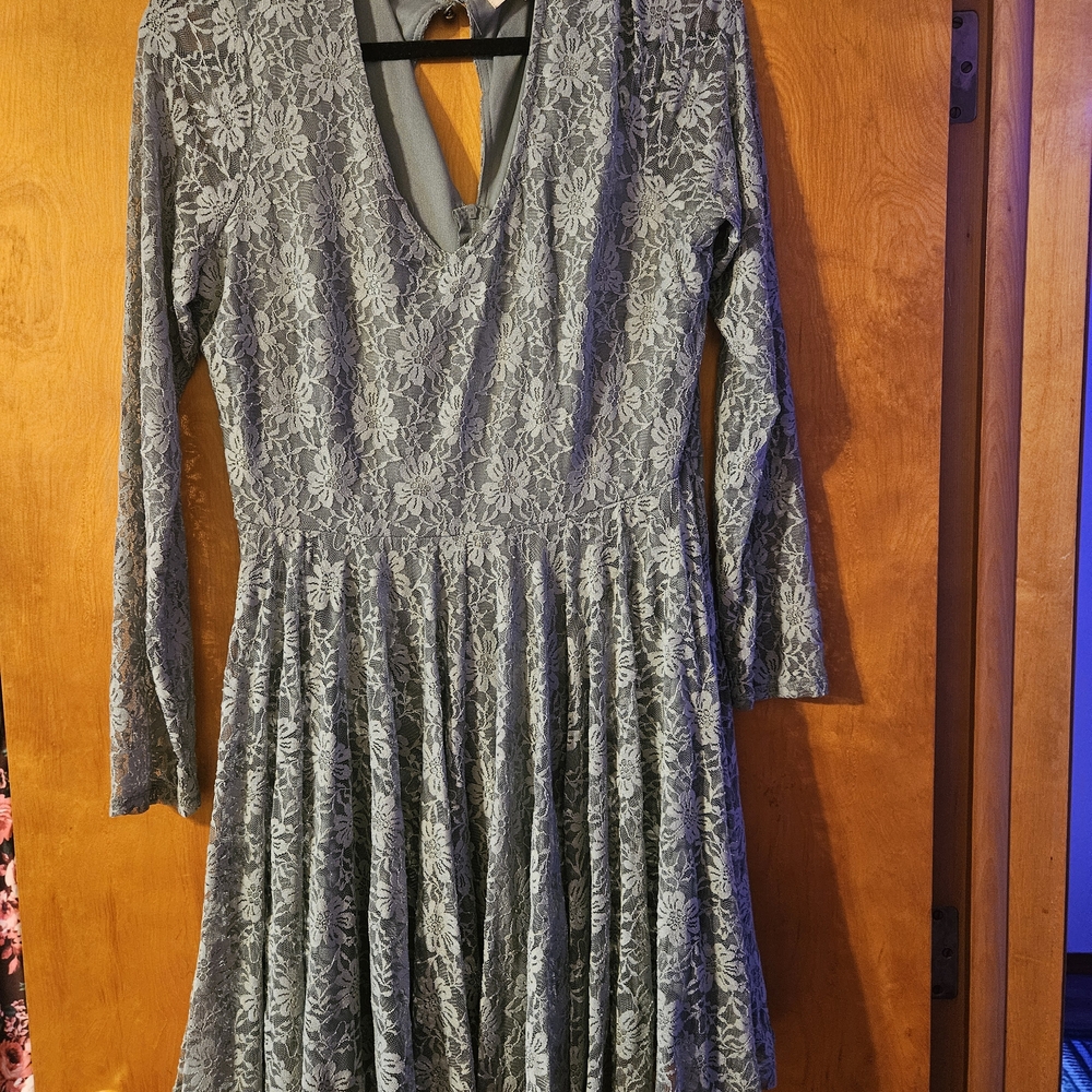 Elegant Lace V-Neck Dress in Gray